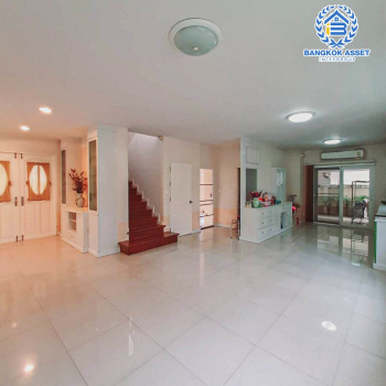 *****บ้านมือสองย่านนนทบุรี ม.เพอร์เฟคมาสเตอร์พีช รัตนาธิเบศร์ หลังมุม! เนื้อที่กว้างขวางแบบจัดเต็ม 106.7 ตร.ว. ฟังก์ชันจัดหนักถึง 5 ห้องนอน 5 ห้องน้ำ จอดรถได้ 2 คัน  บนทำเลติดถนนรัตนาธิเบศร์ ใกล้รถไฟฟ้าสายสีม่วง "สถานีไทรม้า" และทางด่วน "งามวงศ์วาน"